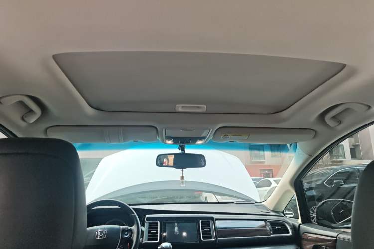 Used Honda Elysion 2016 2.4L Luxury Edition
