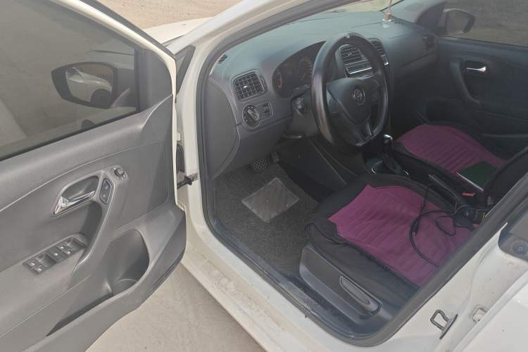 Used Volkswagen Polo 2016 1.4L Automatic Trendy Model
