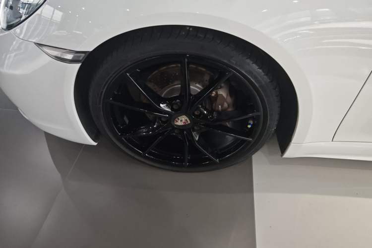 Used Porsche 718 2016 Cayman 2.0T
