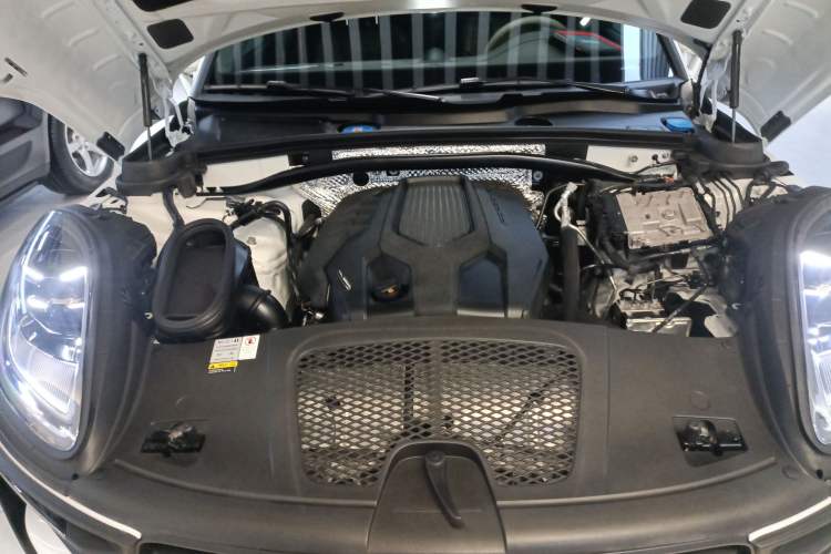 Used Porsche Macan 2022 Macan 2.0T
