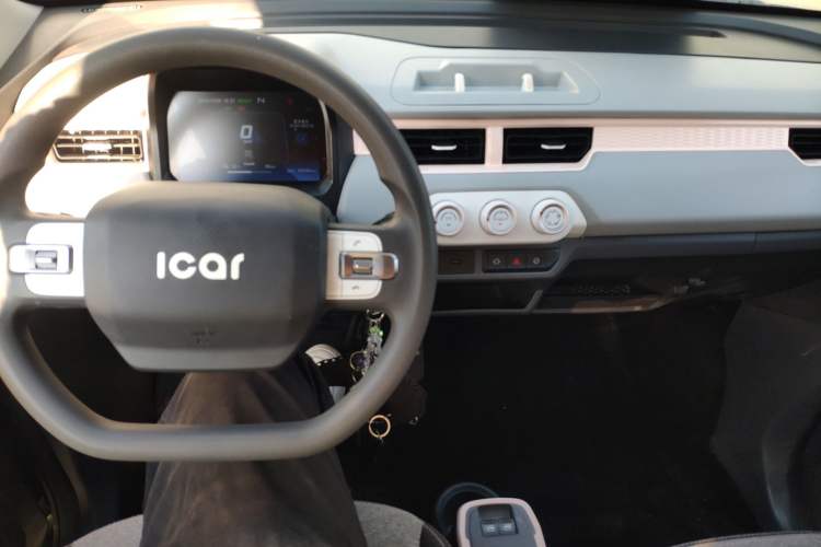 Used Chery QQ Ice Cream 2022 170km Sundae Phosphate Lithium-Ion
