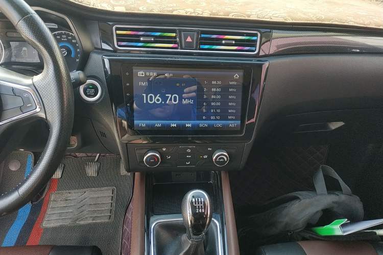 Used Dongfeng Fengon 580 2016 1.5T Manual Luxury Version