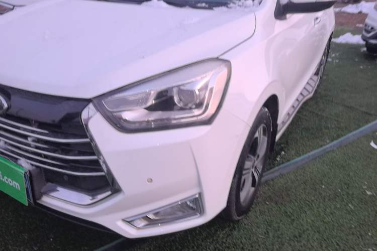 Used  Refine S2 2018 Smart Drive Edition 1.5L Manual Luxury Smart Model
