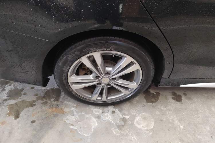 Used Mercedes-Benz C-Class 2017 Facelift C 200 L Sport Edition