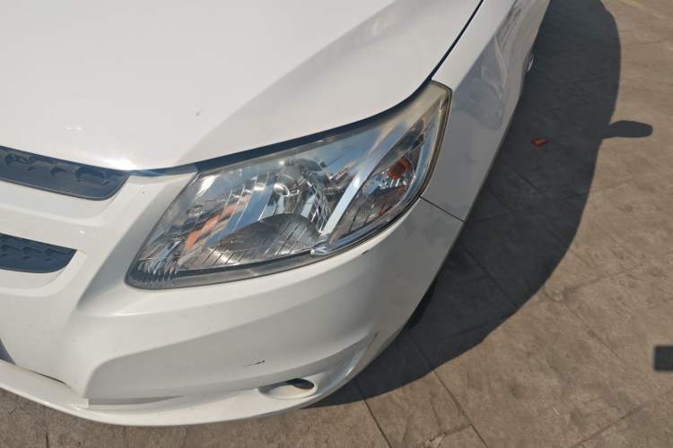 Used Chevrolet Sail 2013 Sedan 1.2L Manual Fashionable Happiness Edition
