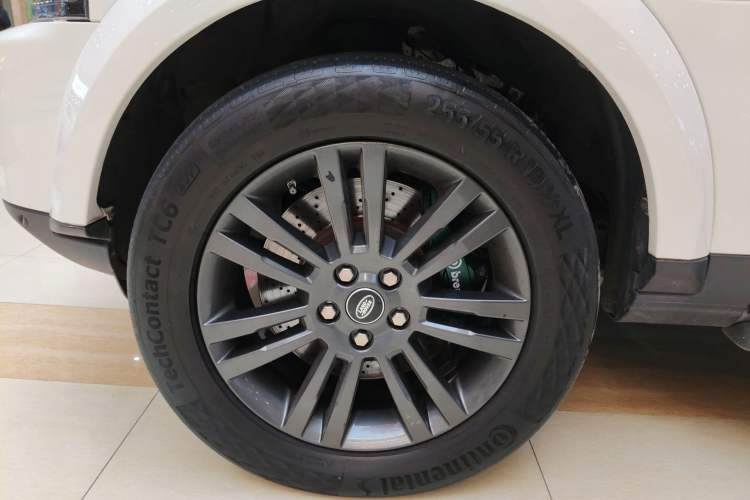 Used Land Rover Discovery 2016 3.0 SC Obsidian Black Heritage Edition SE