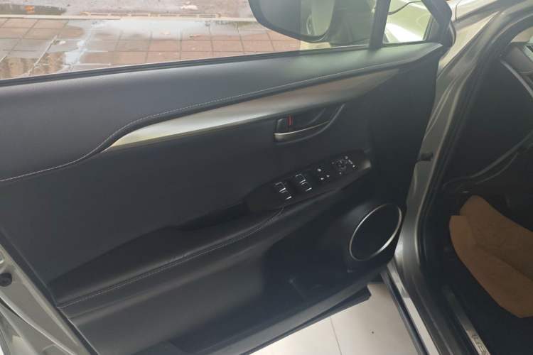 Used Lexus NX 2018 200 Front-Wheel-Drive X-Trail Version China V Standard
