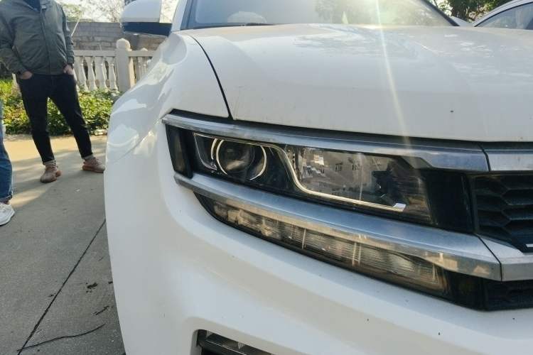 Used Zotye Domy X7 2017 1.8T Manual Luxury Model
