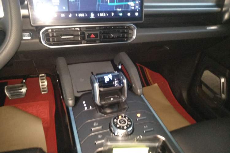 Used JETOUR Traveler 2023 2.0T Four-Wheel Drive Conqueror