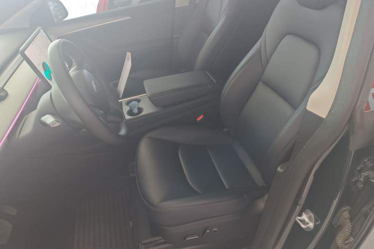 Used Tesla Model Y 2024 Rear-Wheel-Drive Version
