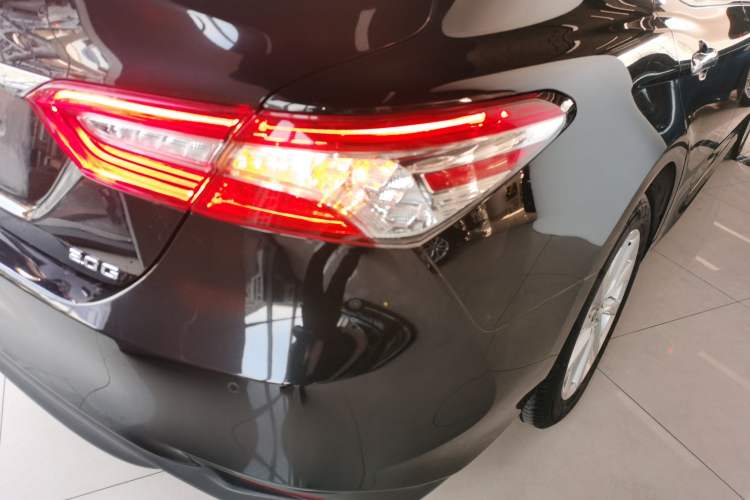 Used Toyota Camry 2021 2.0G Luxury Edition