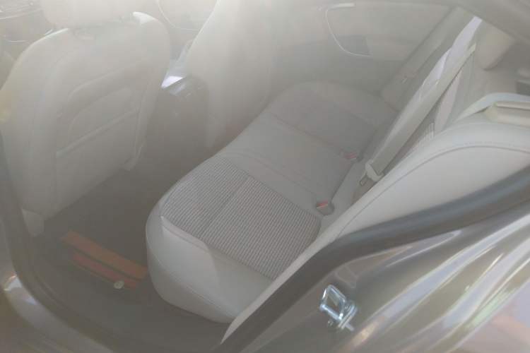 Used Buick Regal 2015 2.0L Leading Fashion Edition