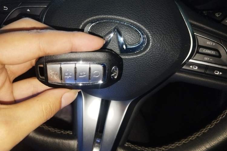 Used Infiniti QX50 2020 2.0T All-Wheel-Drive Elite Version
