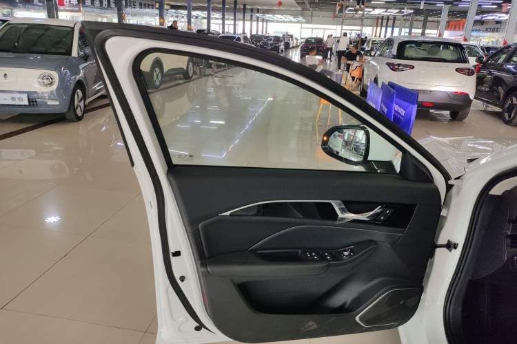 Used Bestune B70 2025 Dragon Edition 1.5T Enjoyment Model
