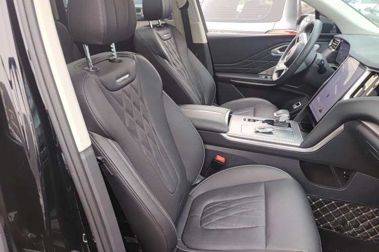 Used Hongqi HS7 PHEV 2024 2.0T PHEV Four-Wheel Drive Flagship Edition 6 Seats