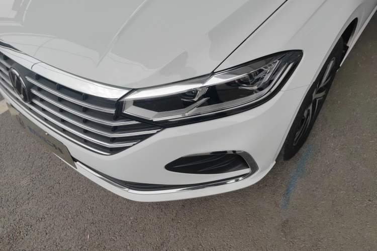 Used Volkswagen Lavida 2024 300TSI DSG Full-Comfort Edition
