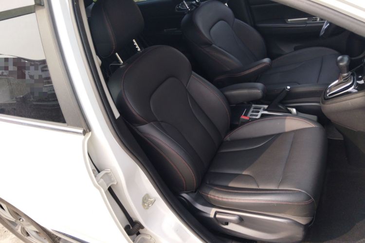 Used Haval H6 2016 Upgraded Model 1.5T Automatic Two-Wheel Drive Elite Version
