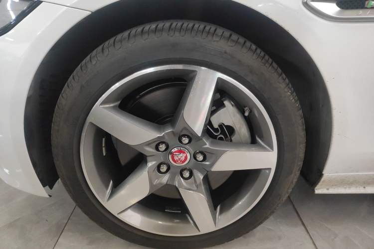 Used Jaguar XE 2018 2.0T 300 PS All-Wheel-Drive R-Sport Sport Edition