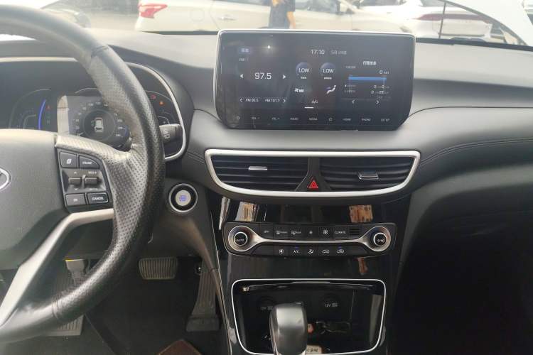 Used Hyundai Tucson 2020 280TGDi Two-Wheel-Drive GLS Fashion Edition China VI Standard