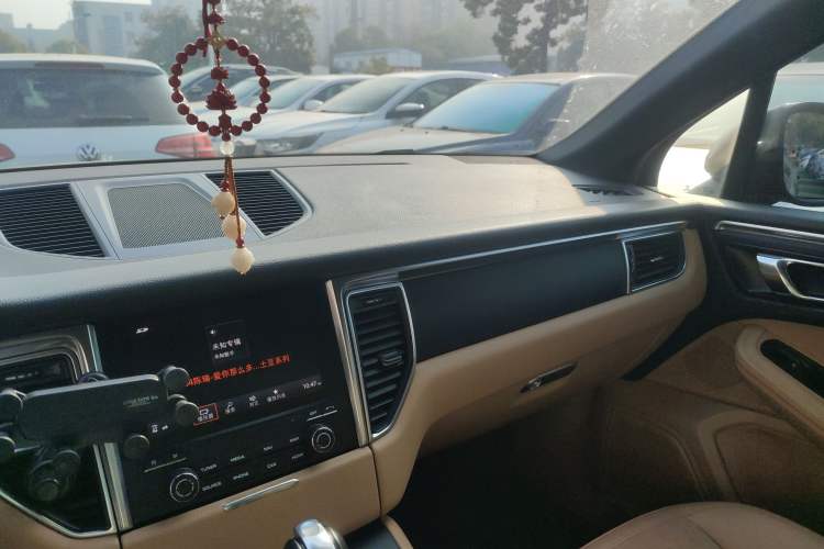 Used Porsche Macan 2017 Macan 2.0T