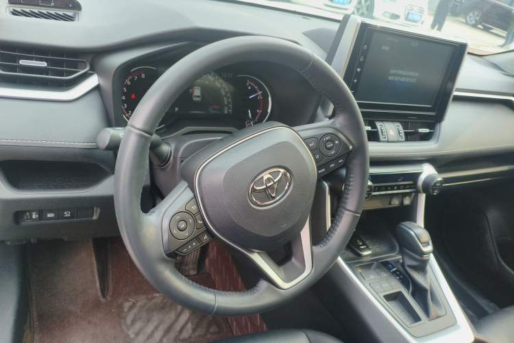 Used Toyota RAV4 2020 2.0L CVT Two-Wheel Drive Fashion PLUS Edition
