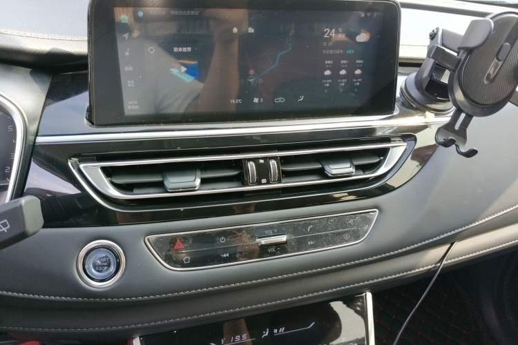 Used Changan CS75 2022 Blue Whale Edition 1.5T DCT Luxury Model