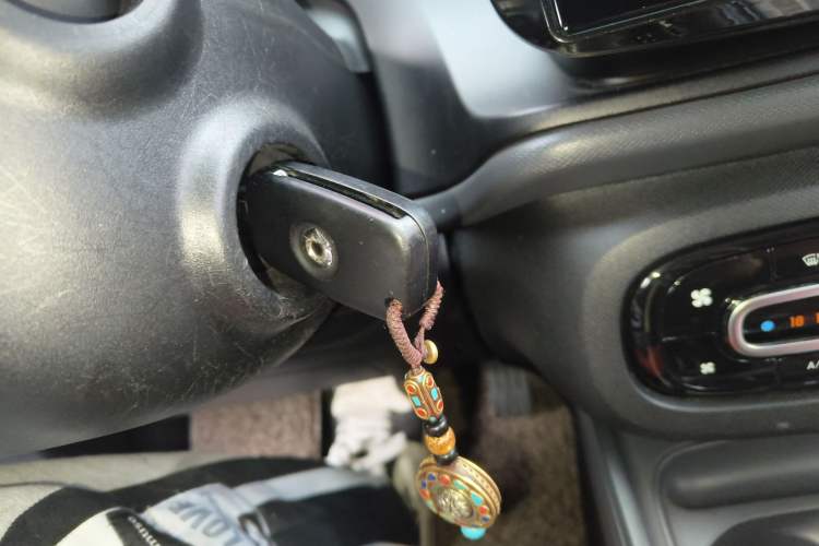 Used smart fortwo 2015 1.0L 52 kW hardtop Dynamic version