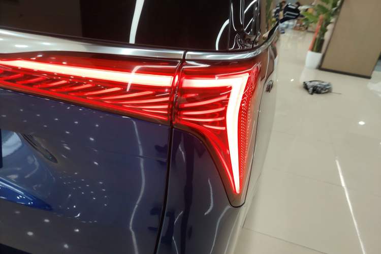 Used Buick Century 2023 2.0T Six-Seater Yinshi Edition