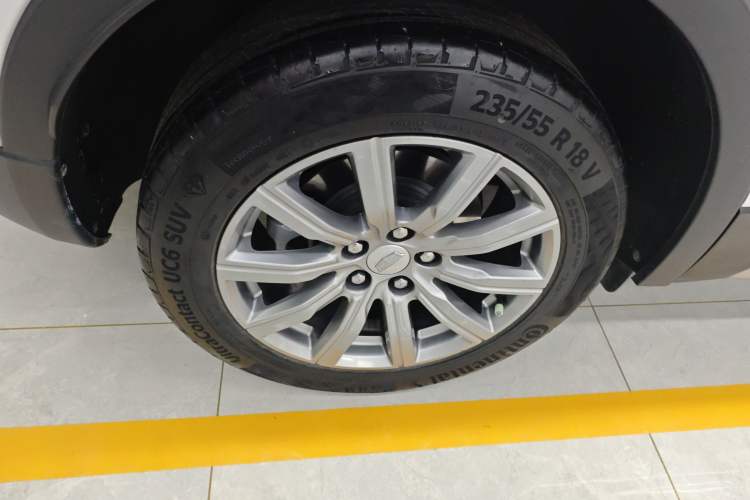 Used Cadillac XT4 2022 28T Two-Wheel-Drive Luxury Version
