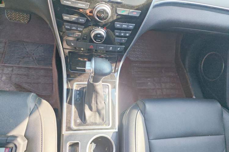 Used Haval H2 2015 1.5T Automatic Two-Wheel Drive Prestige Edition
