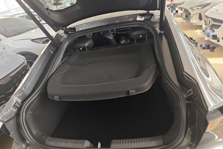 Used Changan UNI-V iDD 2023 Zhidian iDD 1.5T 113km Smart & Fun Version (Rapid Edition)
