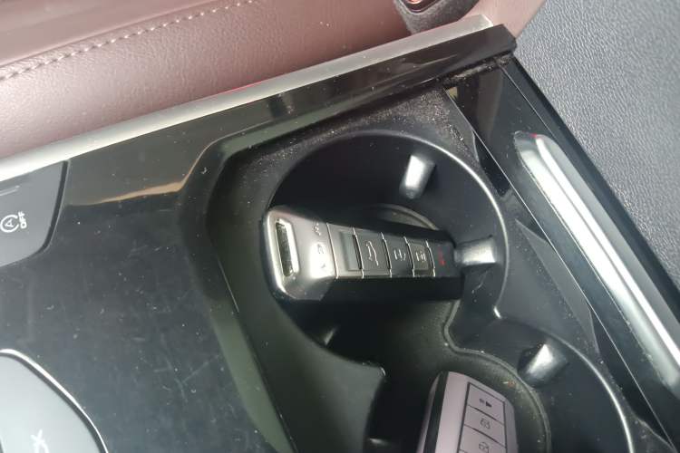 Used Wey VV7 2017 2.0T Flagship Edition
