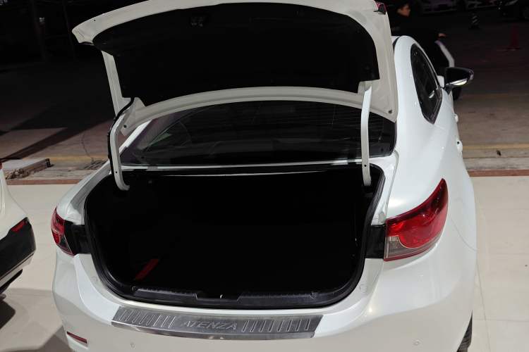 Used Mazda Atenza 2014 2.5L Sky Blue Supreme Edition
