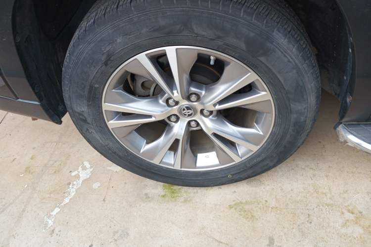 Used Toyota Highlander 2015 2.0T Two-Wheel Drive Elite Edition 7 Seats
