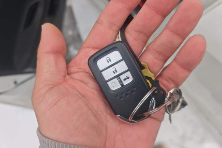 Used Honda Civic 2016 220TURBO CVT Luxury Edition
