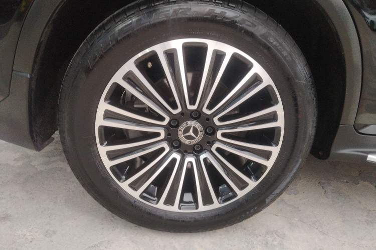 Used Mercedes-Benz GLC 2019 GLC 260 L 4MATIC Dynamic Model
