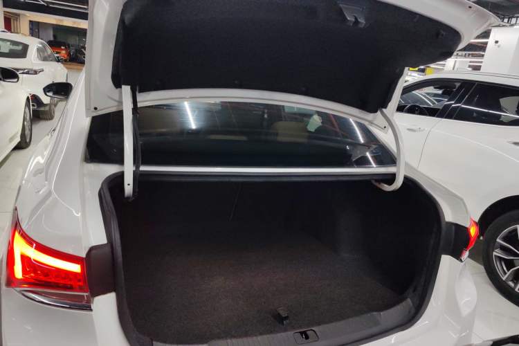 Used Buick GT 2019 18T Automatic Connected Flagship Version China VI Standard
