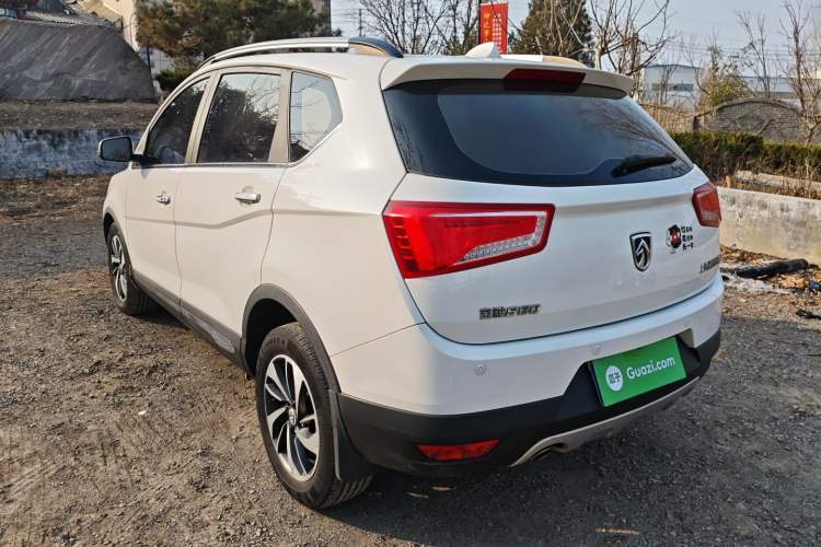 Used Baojun 560 2015 1.8L Manual Luxury Model