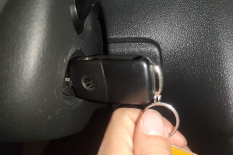 Used Volkswagen Polo 2016 1.6L Cross Polo Automatic
