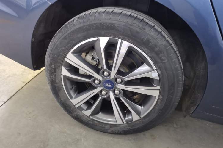 Used Ford Escort 2021 1.5L Automatic Diamond Edition
