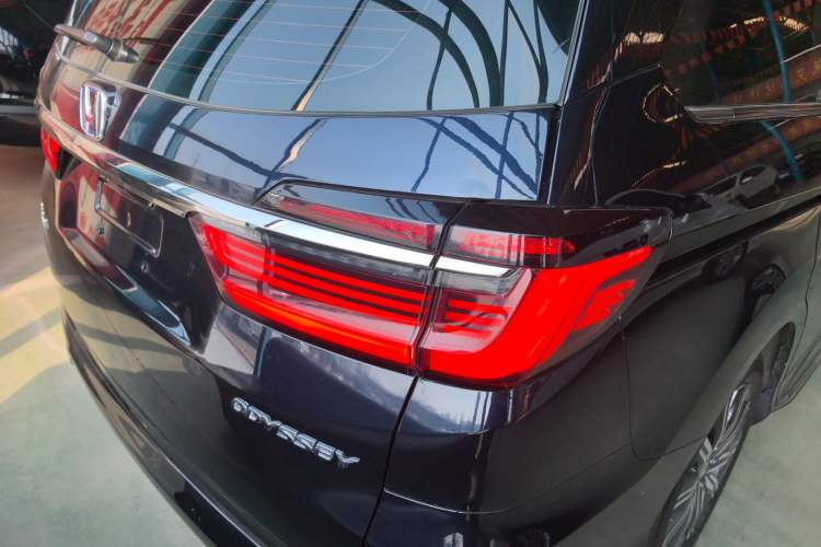 Used Honda Odyssey 2024 2.0L eHEV Sharp & Enjoy Edition
