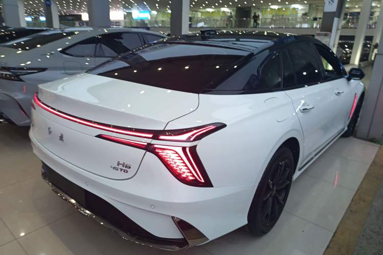 Used Hongqi H6 2023 2.0T ZhiShang Version