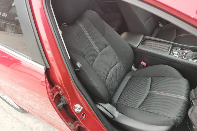 Used Mazda Mazda 3 Axela 2017 Sedan 1.5L Automatic Luxury Model Emission Standard China V
