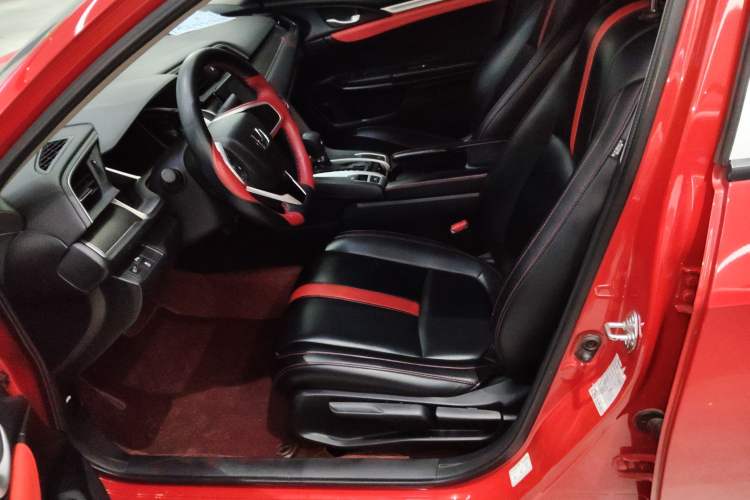 Used Honda Civic 2016 220TURBO CVT Luxury Edition
