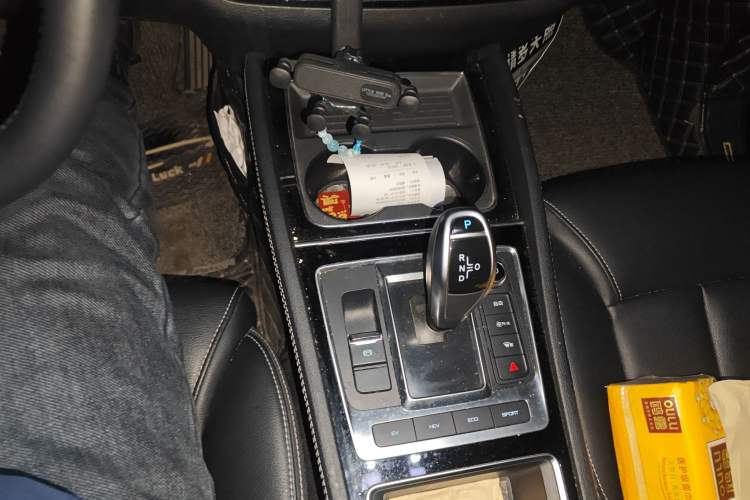 Used BYD Song MAX New Energy 2019 DM 1.5T Smart Connect Advanced 7-Seater China VI Standard
