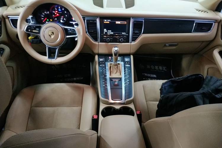 Used Porsche Macan 2016 Macan 2.0T