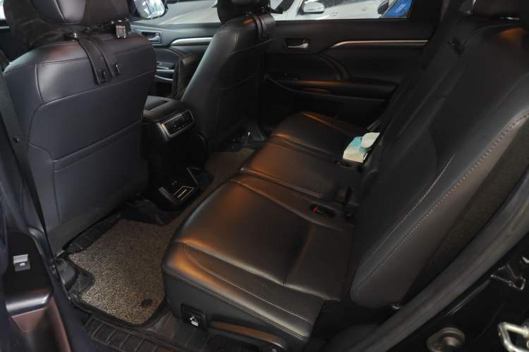 Used Toyota Highlander 2021 2.0T Four-Wheel Drive Prestige Version 7 Seats