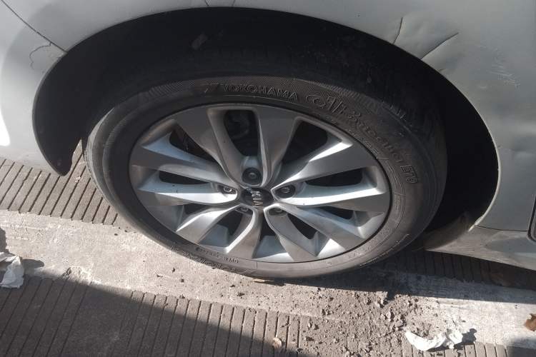 Used Kia K5 2016 1.6T Automatic LUX
