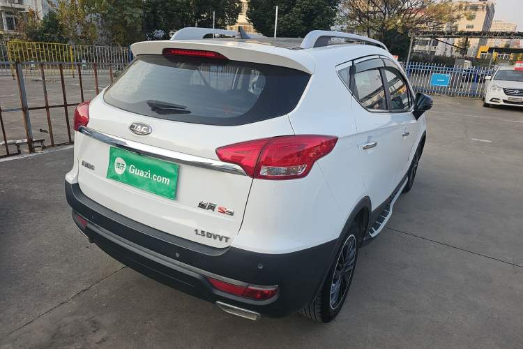 Used  Refine S3 2018 Smart Drive Edition 1.5L Manual Luxury Model