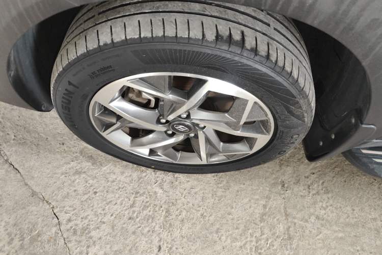 Used Hyundai Tucson 2019 280TGDi Dual-Clutch Two-Wheel Drive Fashion Edition China VI Standard
